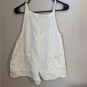 Xhilaration Off-White Sleeveless Romper